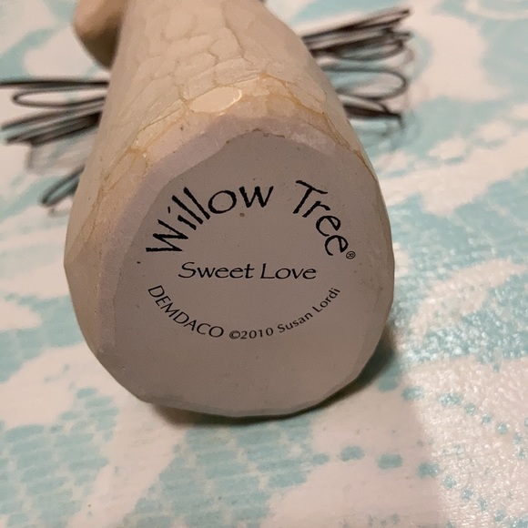 Willow Tree - Picture 4 of 4